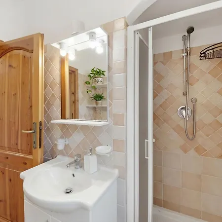 Casa vacanze Iride By Interhome